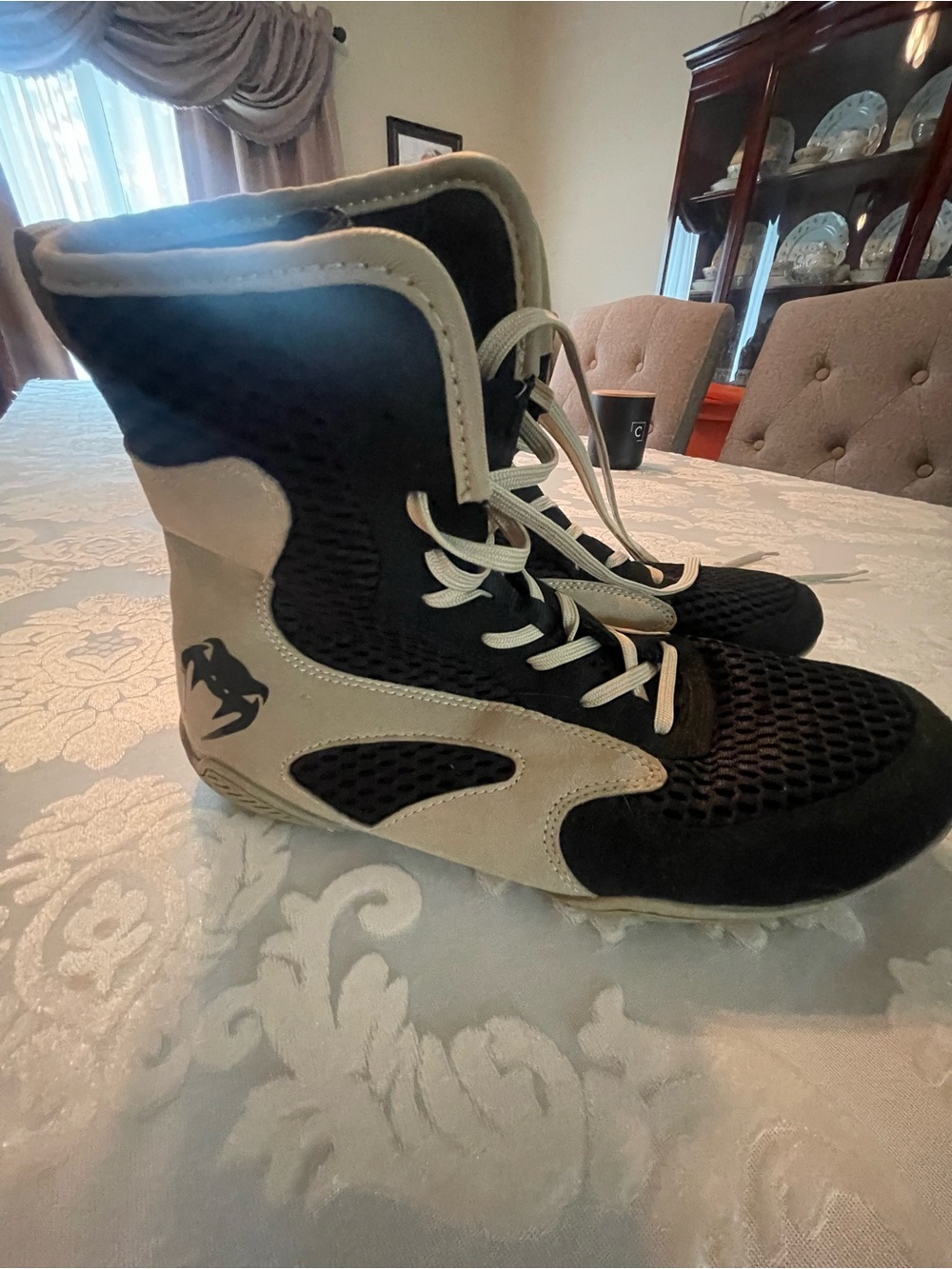Men's High-Top Athletic Boxing Shoes in Black and Cream